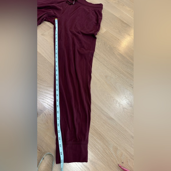 Lululemon Ready To Rulu Pant garnet size 8 - Picture 9 of 12